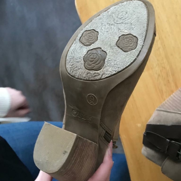 Heeled booties - Picture 3 of 5